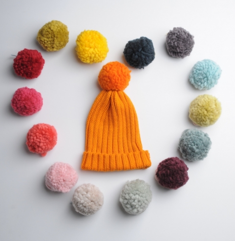 Ready made pom poms for hats Clearance