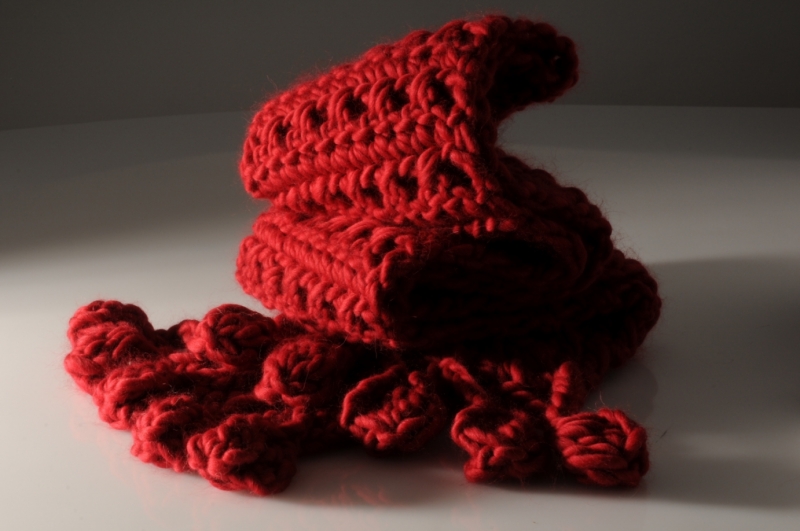 bauble_scarf.jpg bauble_scarf.jpg