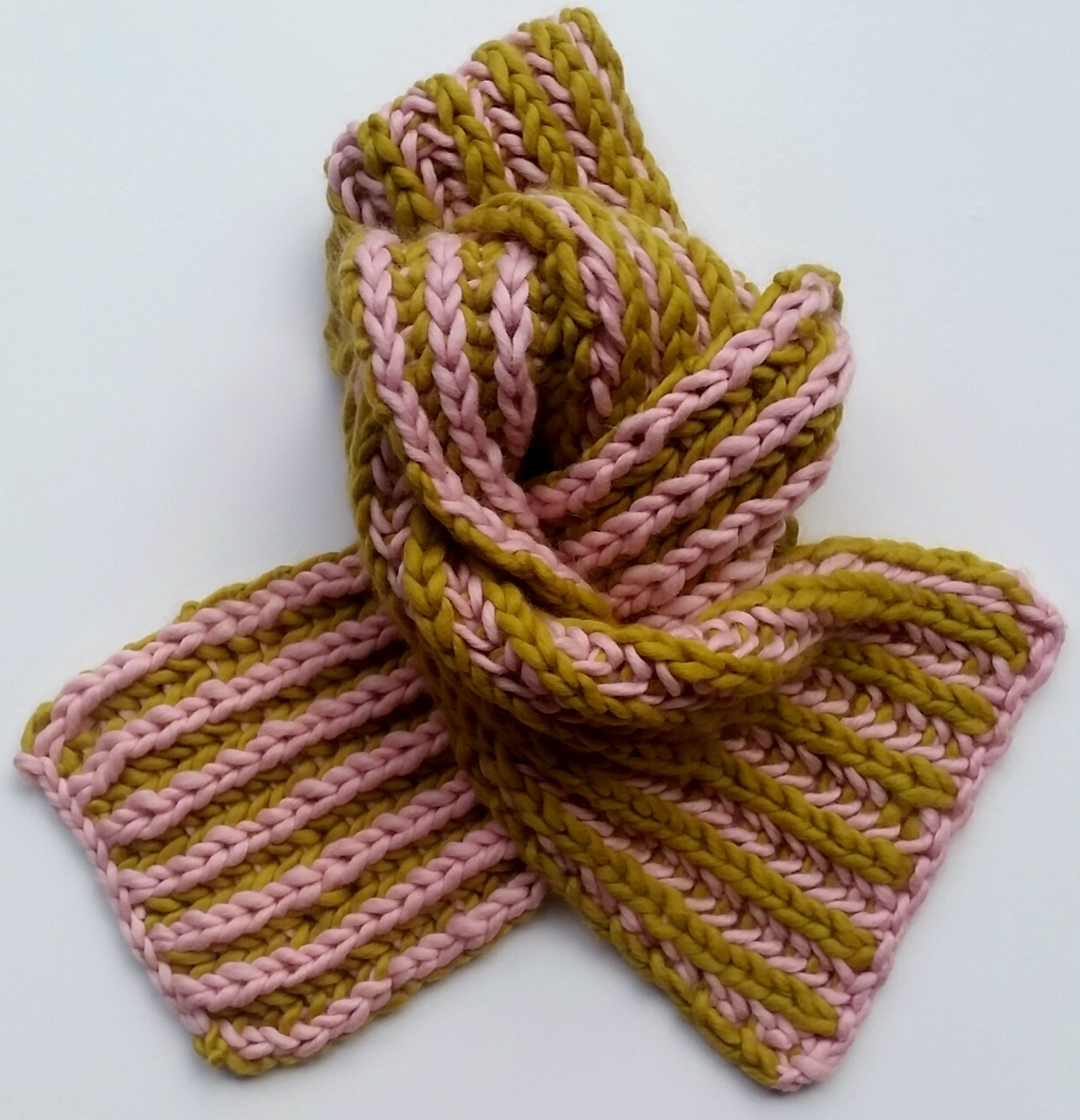 two_colour_brioche_scarf.jpg